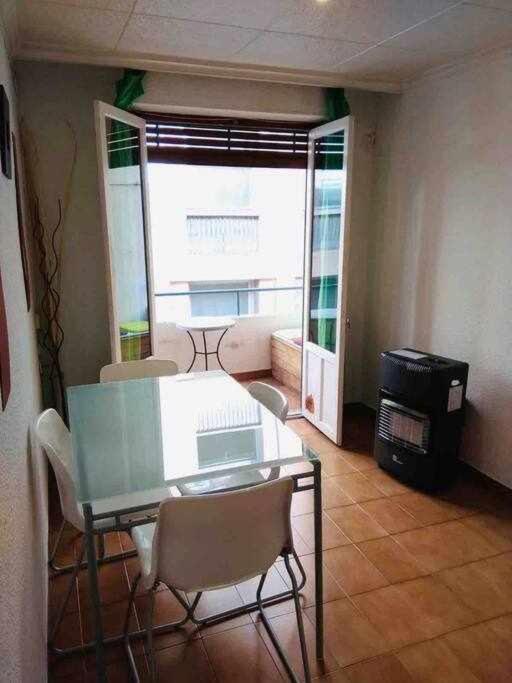 Apartamentos Centro Ciudad 2 Habitaciones เอลดา ภายนอก รูปภาพ