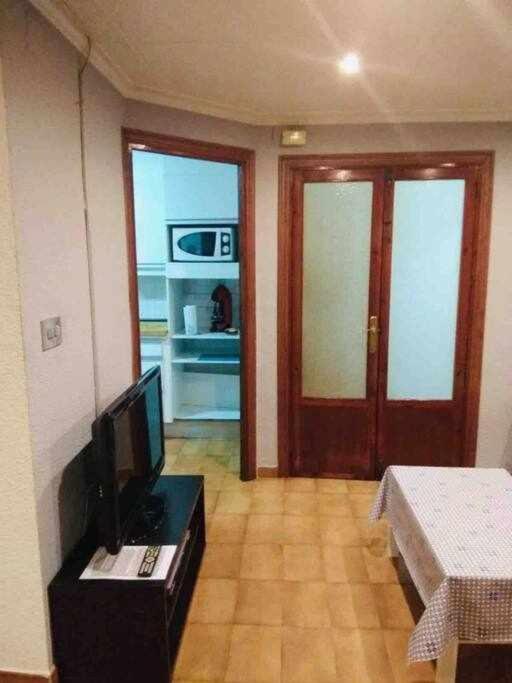 Apartamentos Centro Ciudad 2 Habitaciones เอลดา ภายนอก รูปภาพ