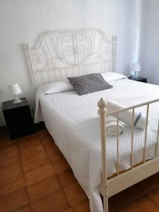 Apartamentos Centro Ciudad 2 Habitaciones เอลดา ภายนอก รูปภาพ